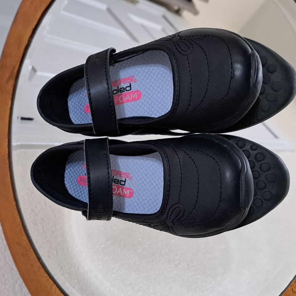 Sketchers school shoes